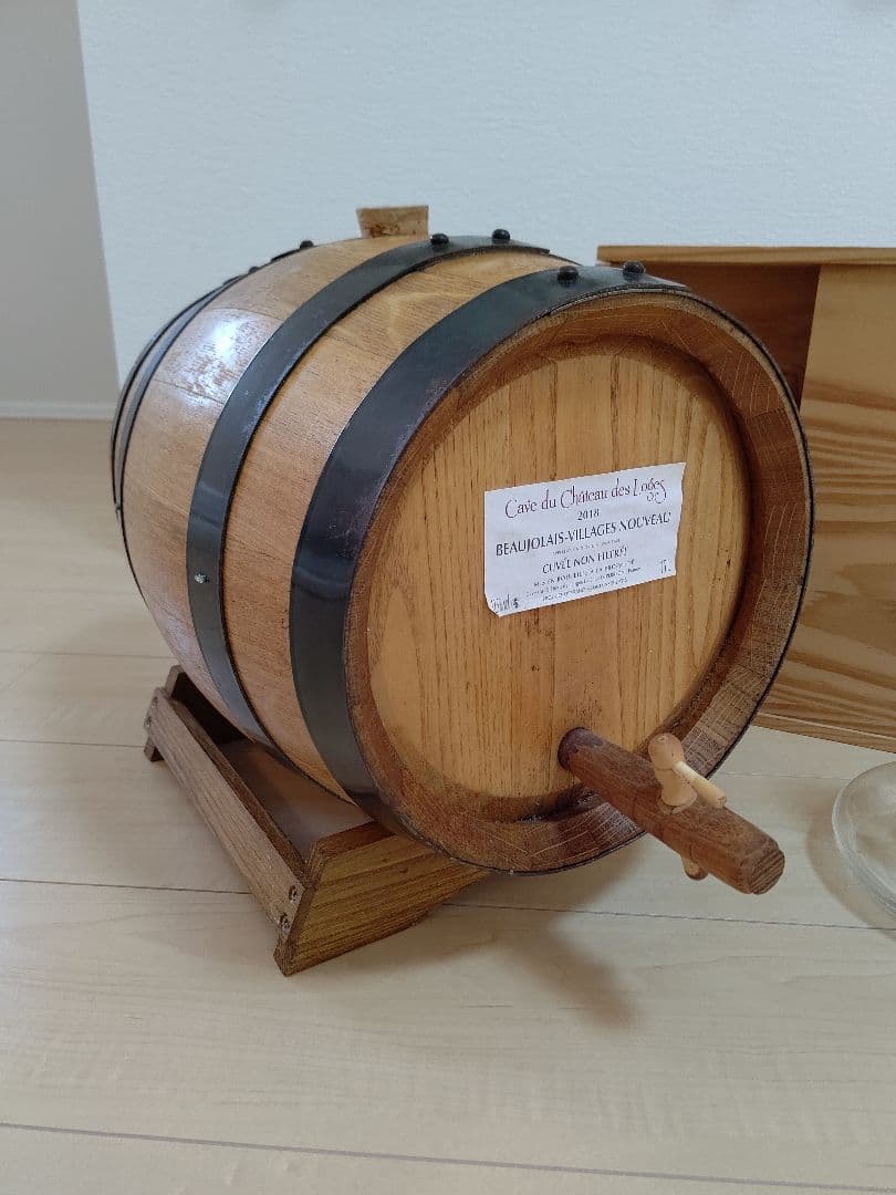 ボージョレヌーボー木製樽とデカンターセット