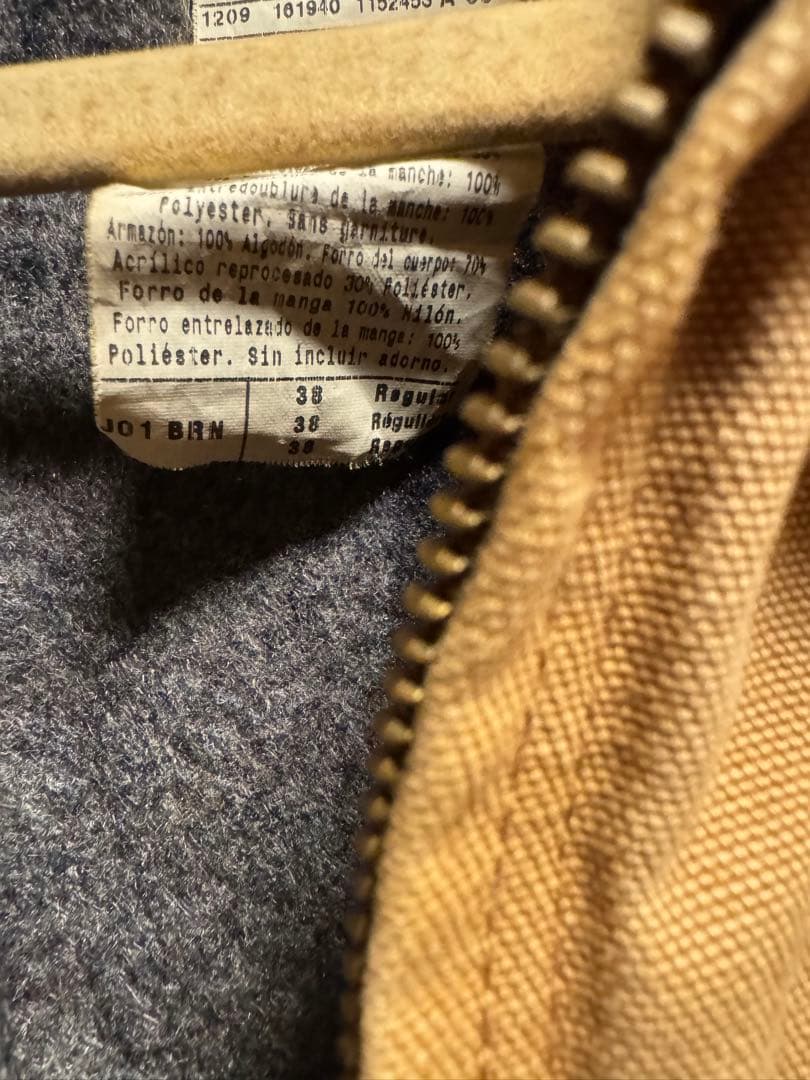 カーハートデトロイトジャケット　サイズ38