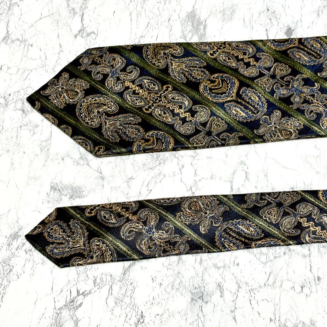 【極美品】イヴサンローラン　ブランド　ネクタイ　シルク　ペイズリー　日本製　緑