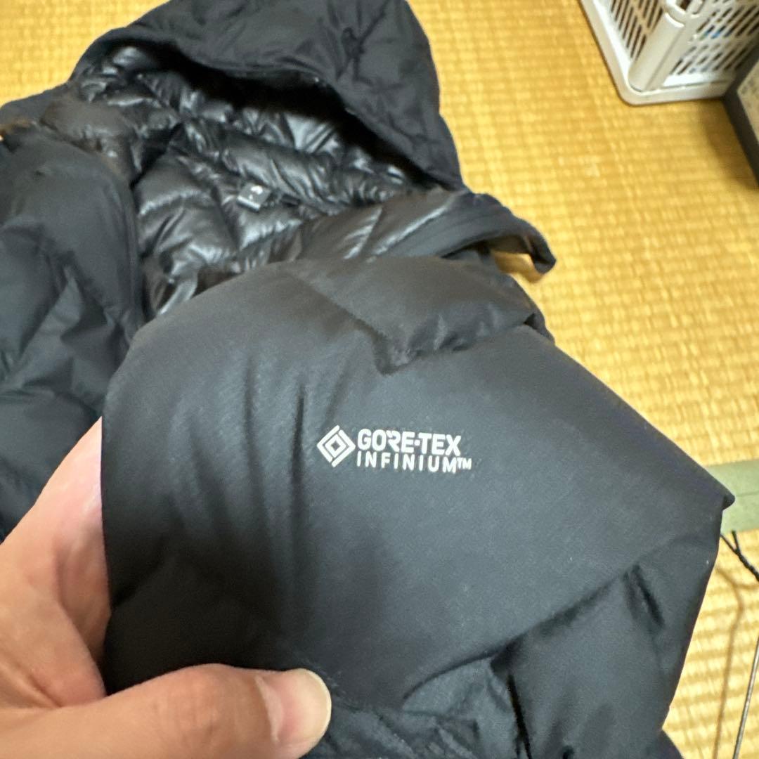 モンベルブラック イグニスダウンパーカー　レディースLサイズ