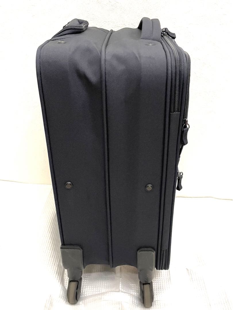 無印良品　半分の厚みで収納できるソフトキャリーバッグ S 機内持ち込み可能