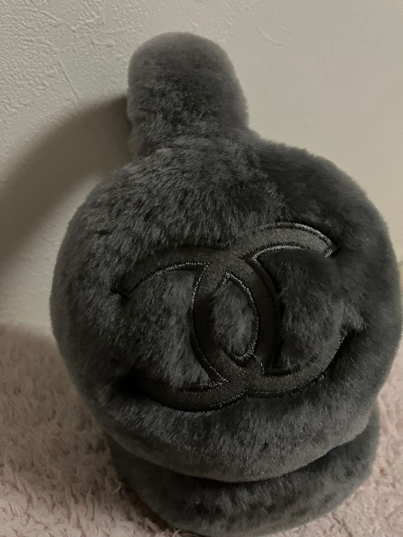 シャネルロゴ刺繍入りイヤーマフ♡