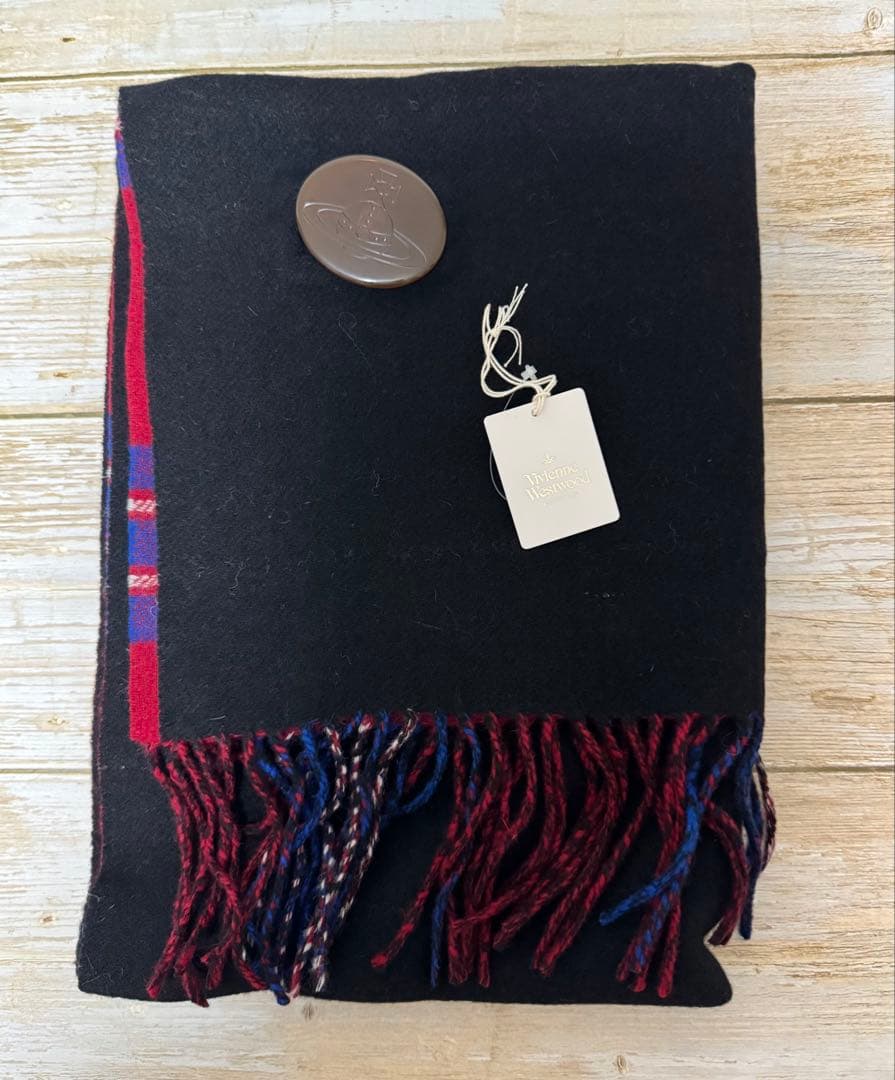 ヴィヴィアンウエストウッド リバーシブルボタン付ショール ストール ポンチョ