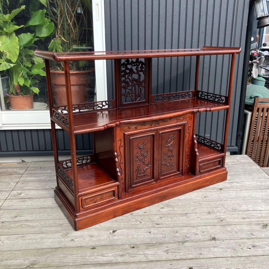 唐木家具 茶箪笥 飾り棚 中国骨董 唐草透彫り サイドボード ビンテージ時代家具