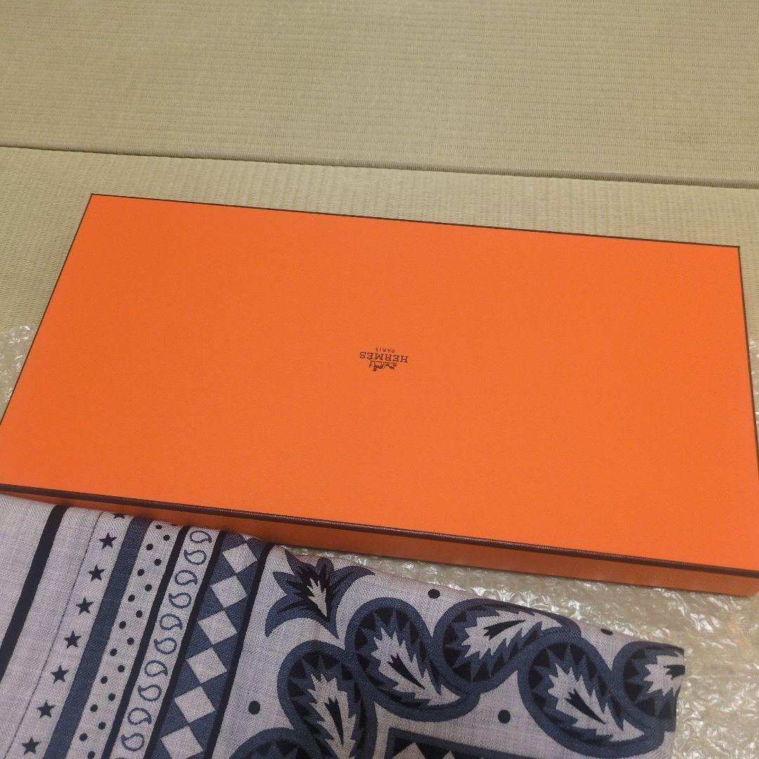 エルメスカレジェアン四輪馬車の車輪バンダナ