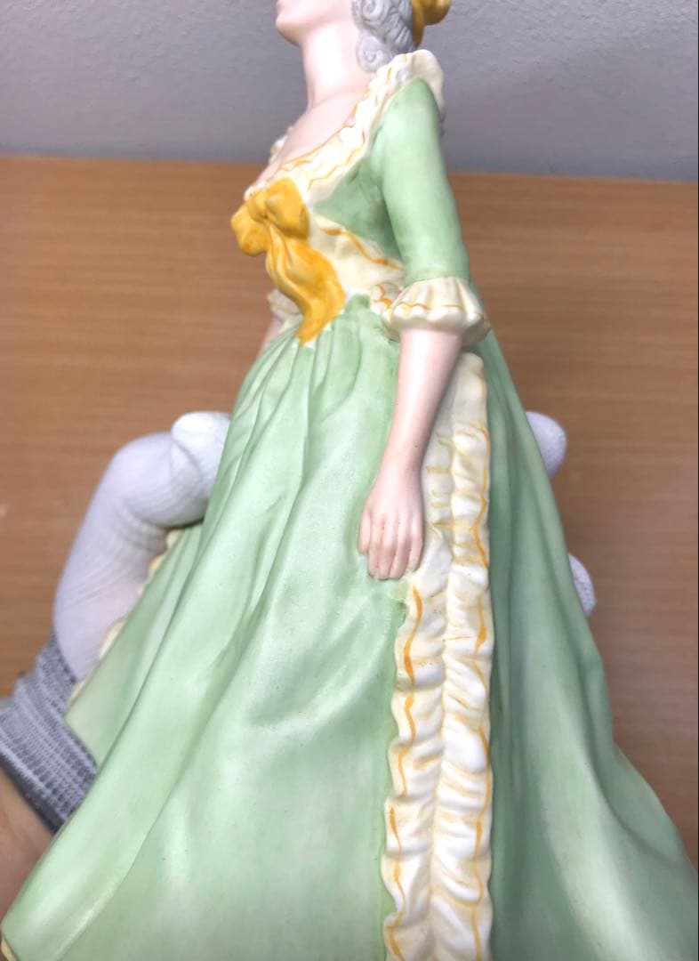 フランクリンポーセレン 陶器人形 王妃マリーアントワネット