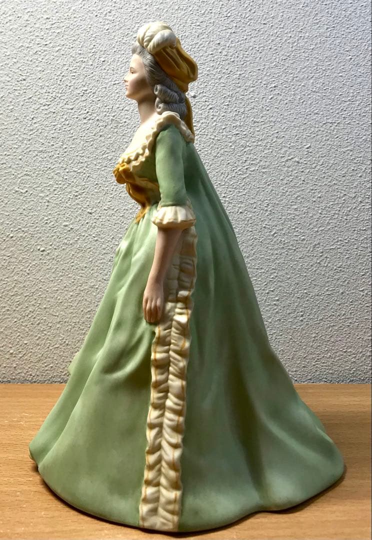 フランクリンポーセレン 陶器人形 王妃マリーアントワネット