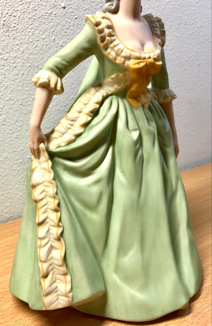 フランクリンポーセレン 陶器人形 王妃マリーアントワネット