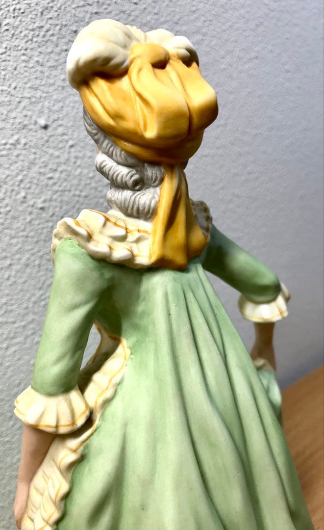 フランクリンポーセレン 陶器人形 王妃マリーアントワネット