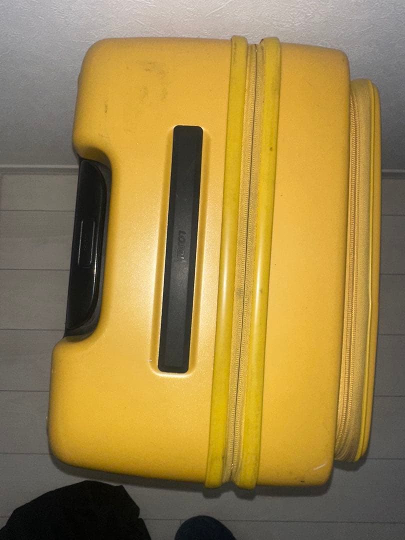 最終値下げ　LOJEL イエロー　キャリーケース　Mサイズ【傷あり】