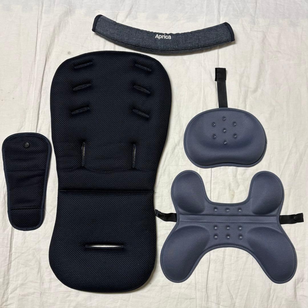 アップリカ ベビーカー ラクーナクッションフリー 超美品 横スライド 清掃済み