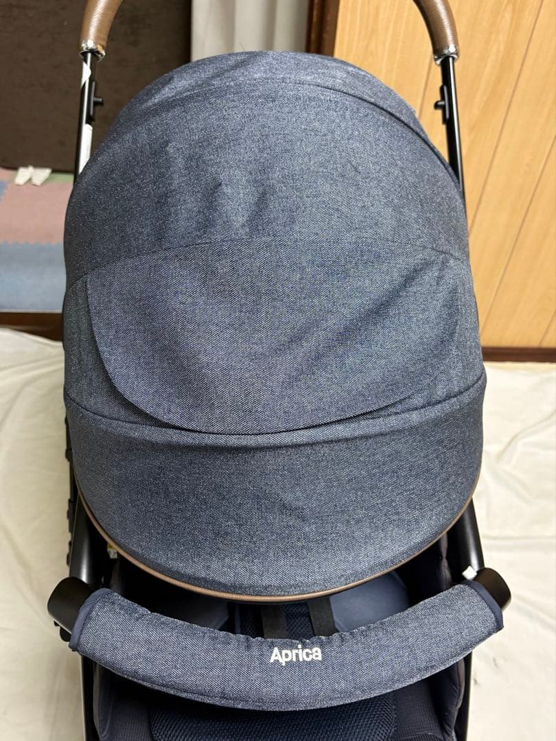 アップリカ ベビーカー ラクーナクッションフリー 超美品 横スライド 清掃済み