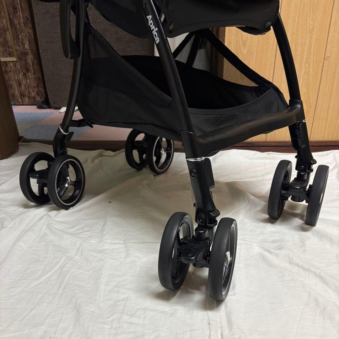 アップリカ ベビーカー ラクーナクッションフリー 超美品 横スライド 清掃済み