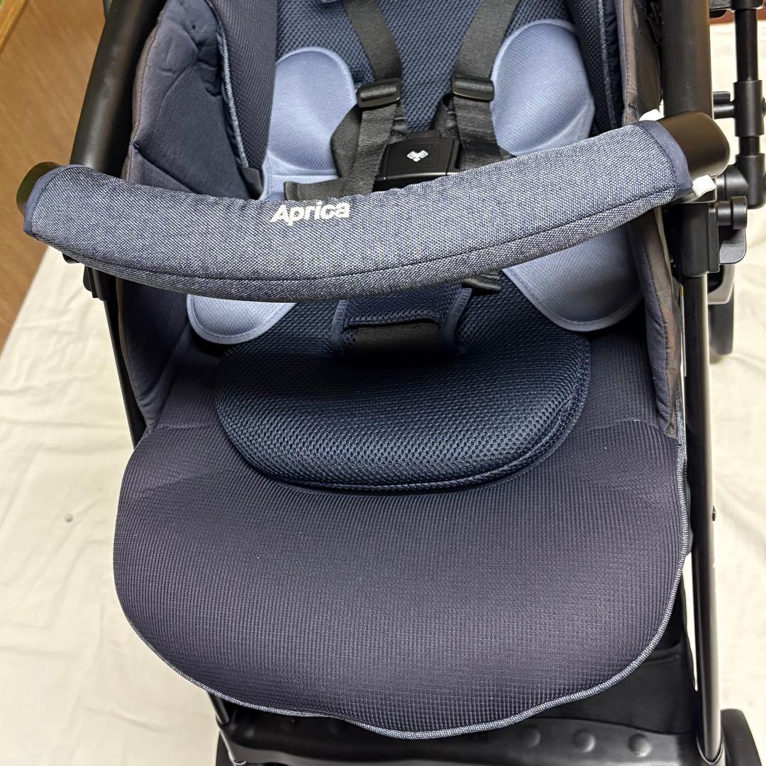 アップリカ ベビーカー ラクーナクッションフリー 超美品 横スライド 清掃済み