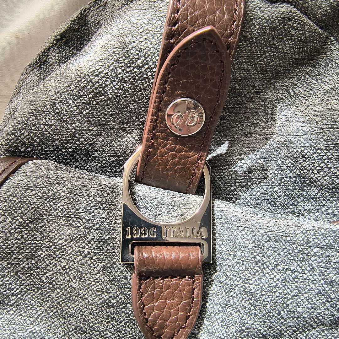 【未使用】上品グレーで差がつく、オロビアンコのボディバッグ