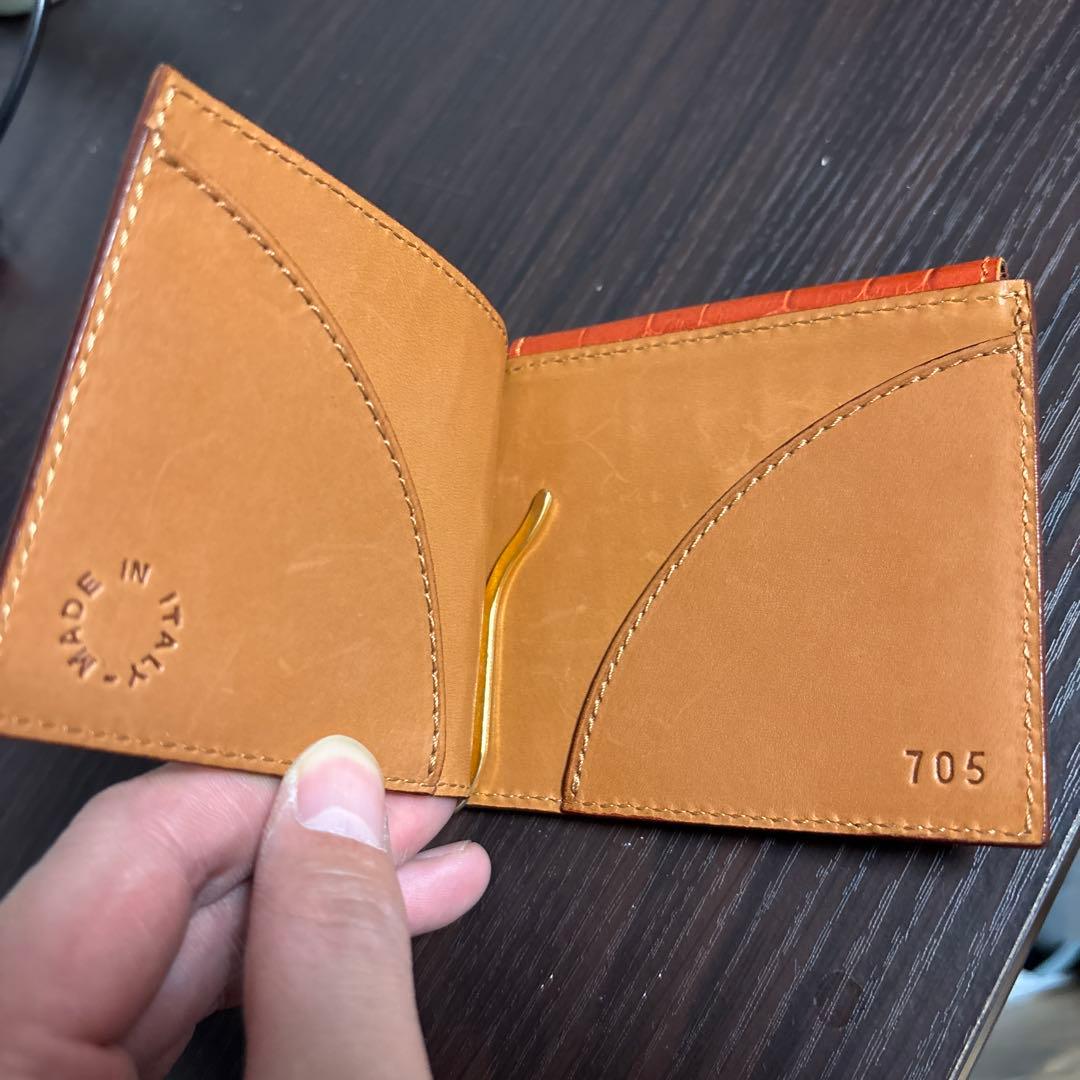 Felisi オレンジレザー マネークリップ クロコダイル型押し