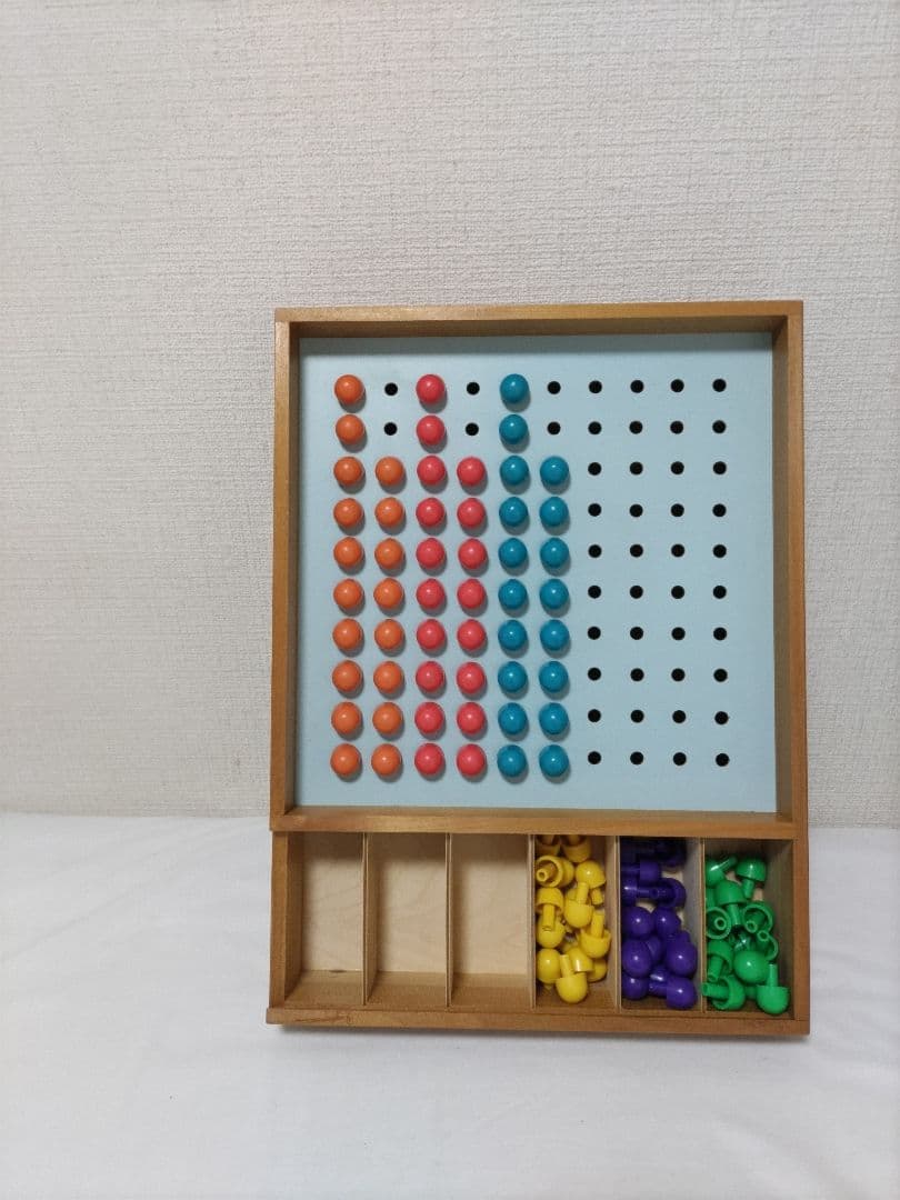 フレーベル館　玉さし盤　木製知育玩具　モンテッソーリ