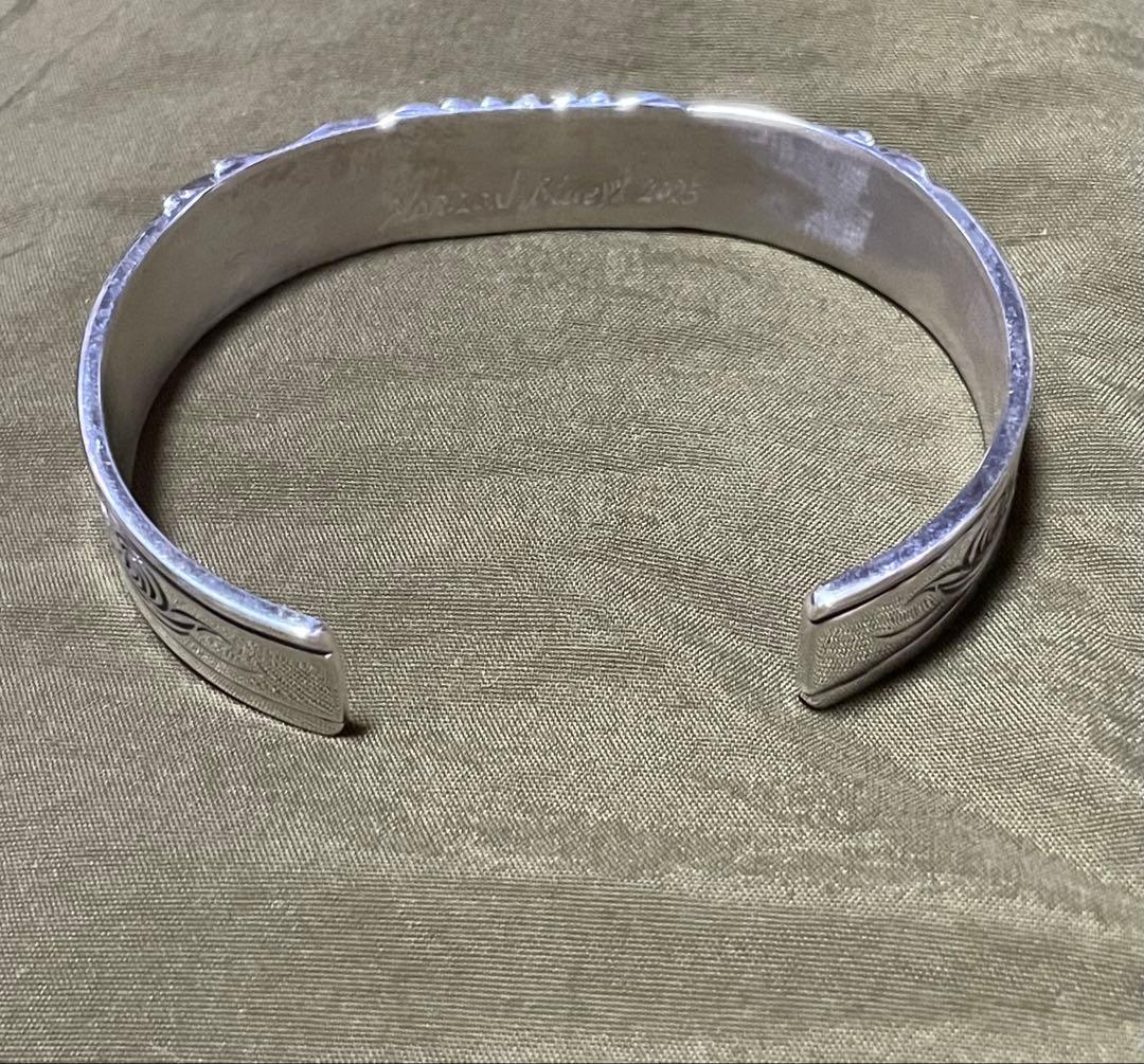 Horizon Blueホリゾンブルー頭金K18イーグバングル新品、未使用