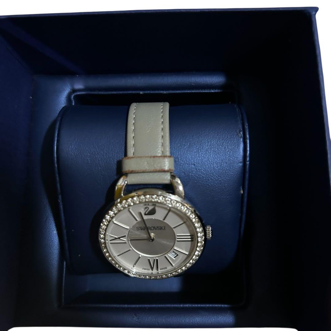 Swarovski スワロフスキー シルバー 腕時計 箱、冊子付き
