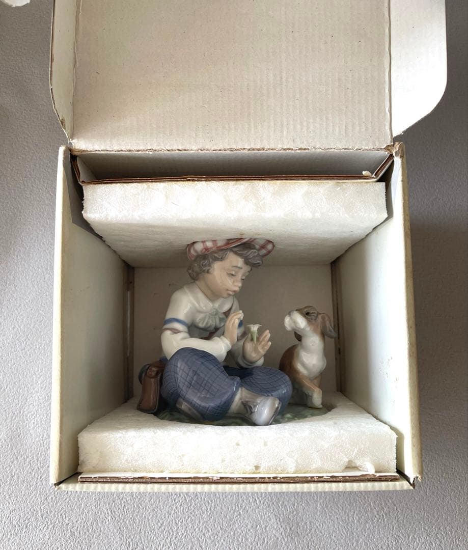 美品⭐︎LLADRO フィギュリン 5450 / マーガレットの花占い