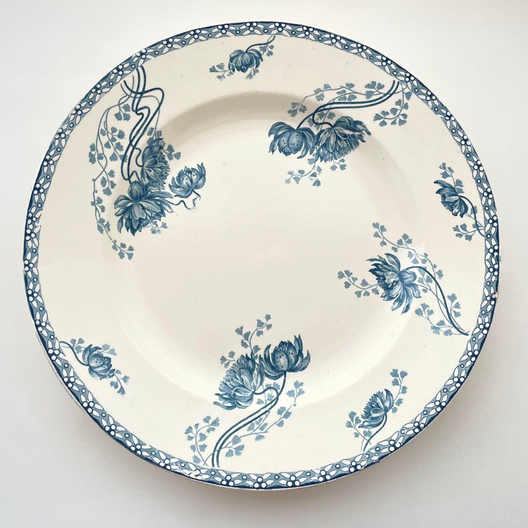 [フランス アンティーク] サルグミンヌ 青い花柄の大皿 ROYAT