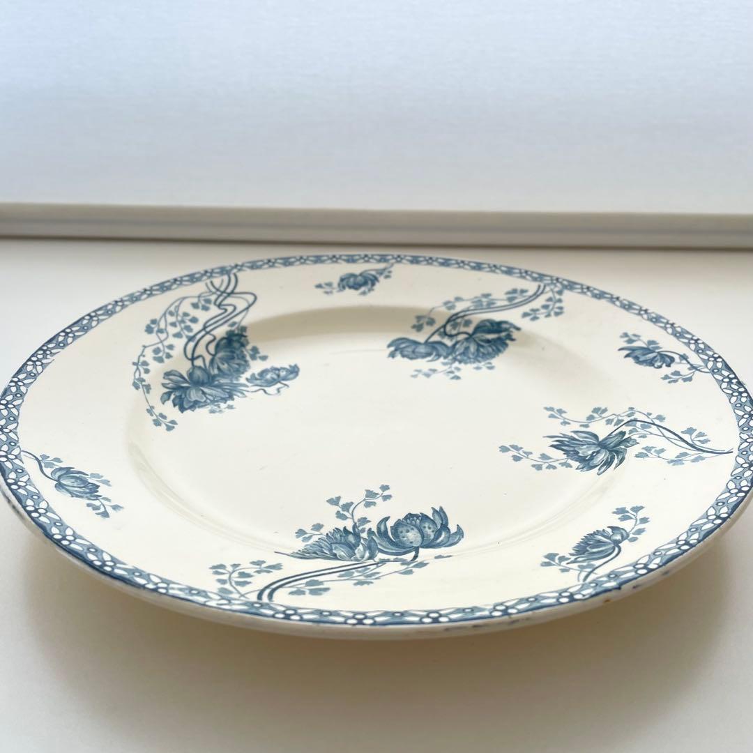 [フランス アンティーク] サルグミンヌ 青い花柄の大皿 ROYAT