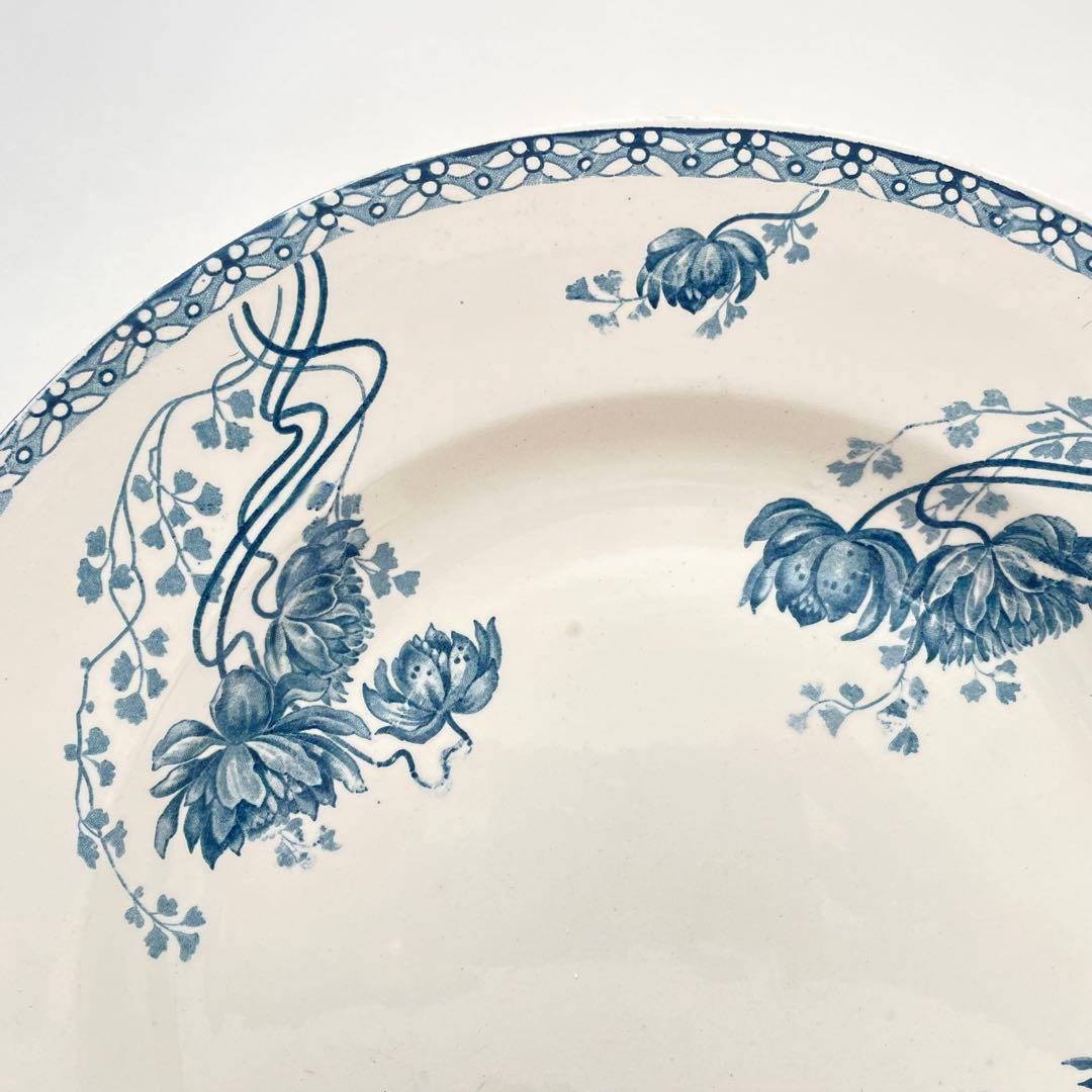 [フランス アンティーク] サルグミンヌ 青い花柄の大皿 ROYAT