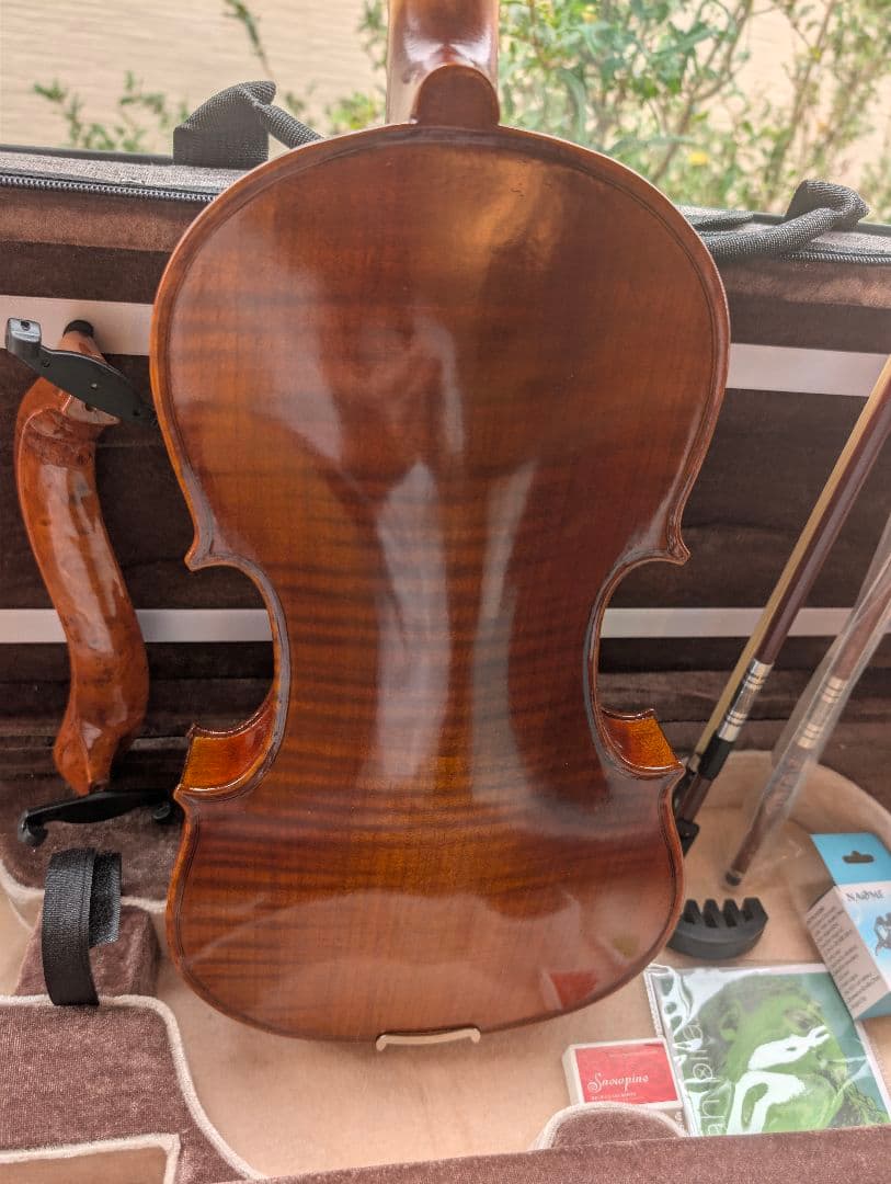 【ほぼ新品・使用30分のみ】工房製4/4バイオリン ケース、弓2本など付属品多数