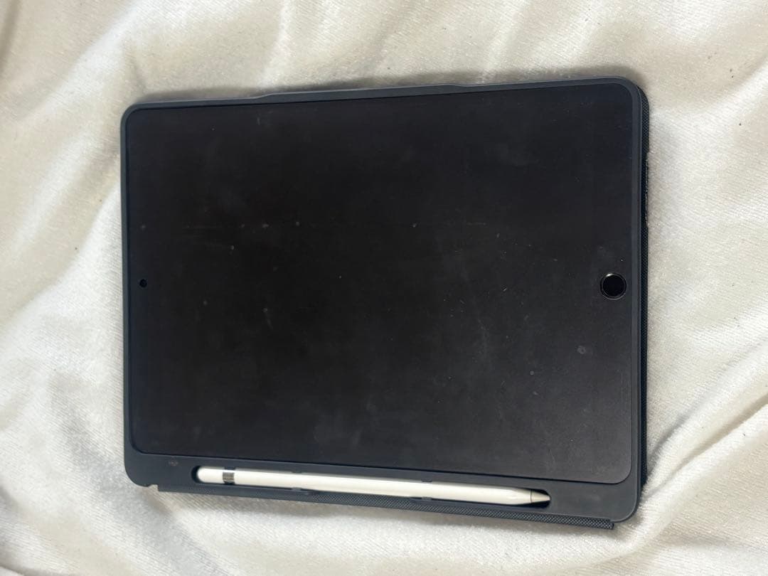 iPad Pro 10.5インチ 純正アップルペンシル・キーボード付