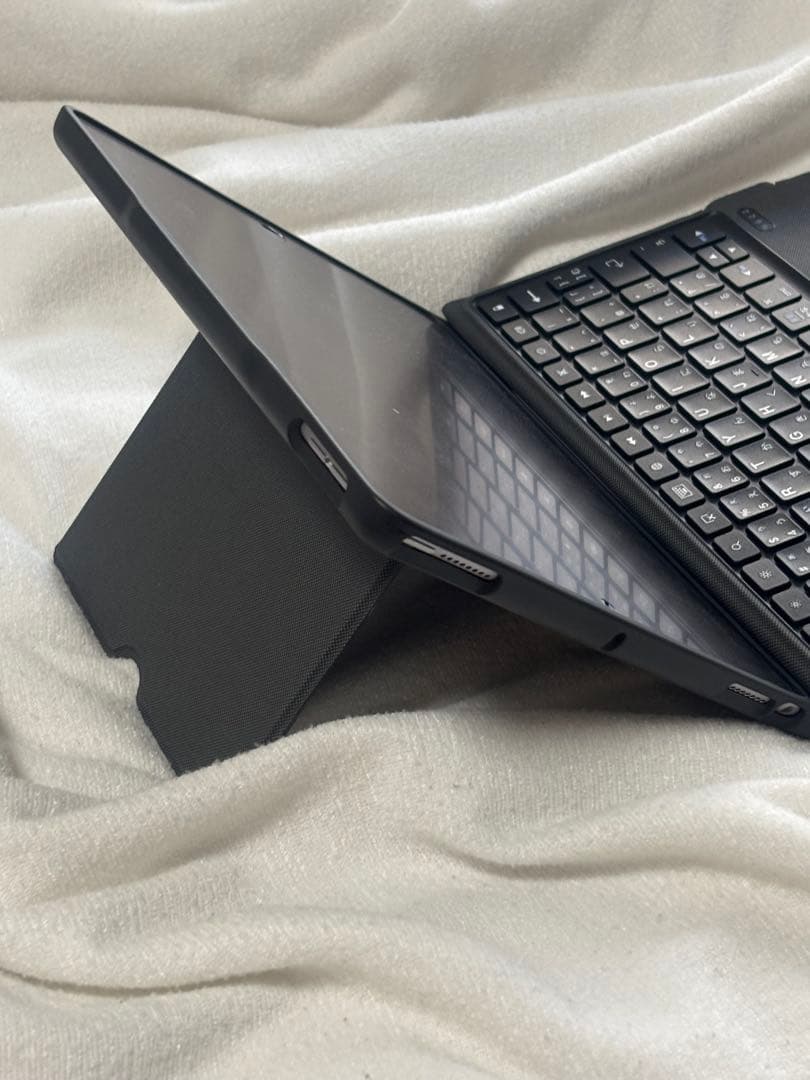 iPad Pro 10.5インチ 純正アップルペンシル・キーボード付