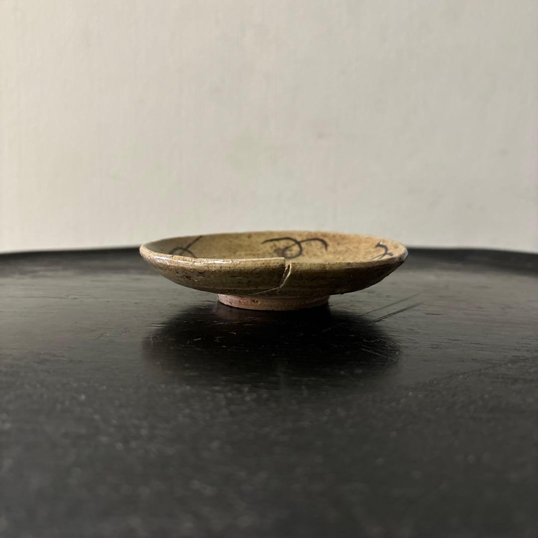 古唐津　兎小皿　うさぎ　武雄系小峠窯　平盃　骨董　検:白洲正子　西岡小十　李朝