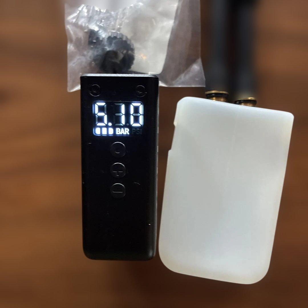 CYCPLUS TINYPUMP CUBE AS2PRO ブラック 空気圧計付き