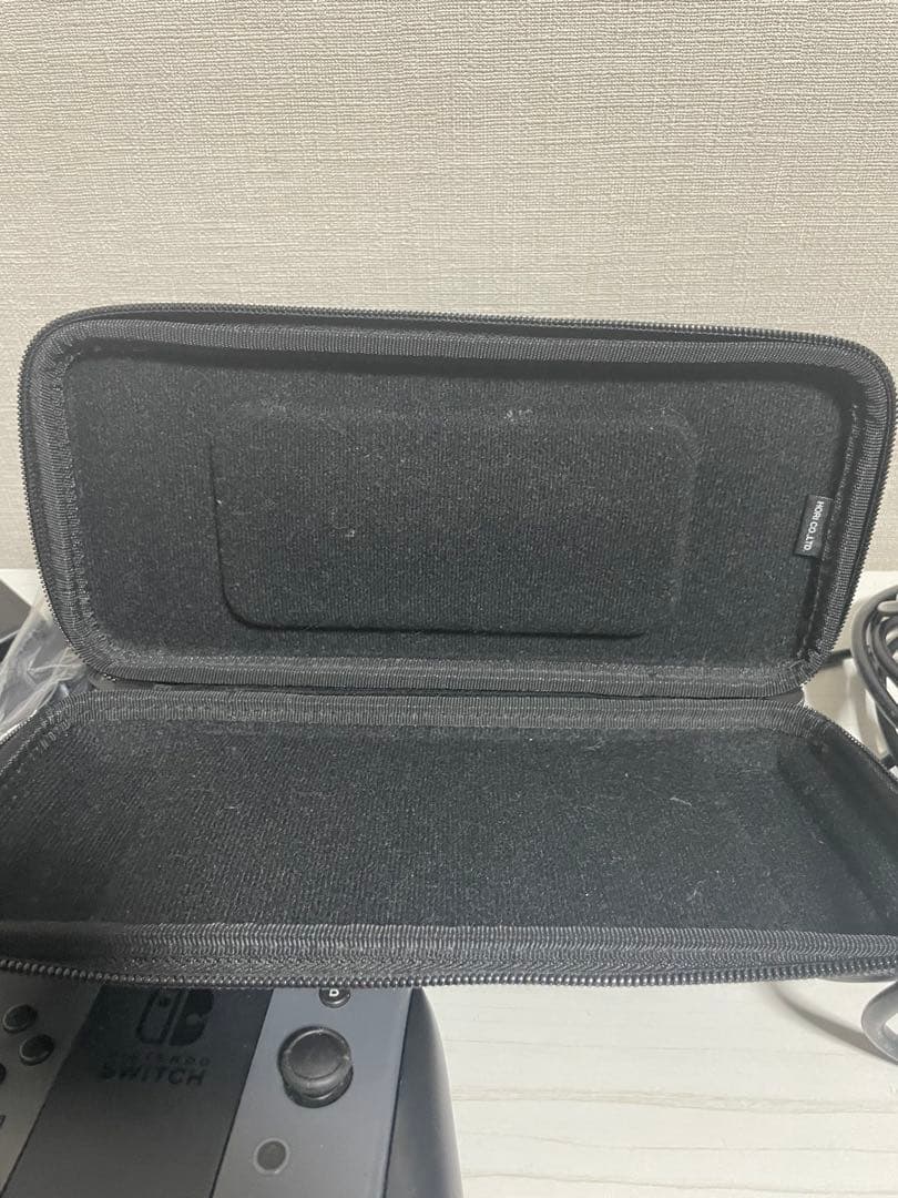 Nintendo Switch 本体Joy-Con4個　ケース　SDカードセット