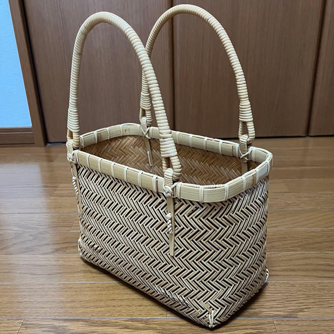 美しい編目の竹細工 ハンドバッグ