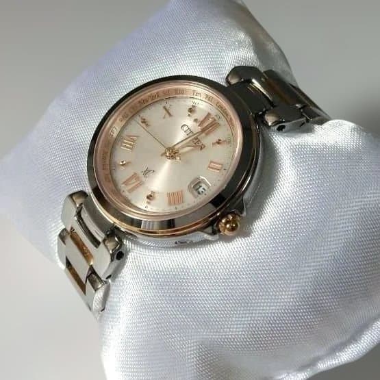 CITIZENシチズン xCクロスシー エコ・ドライブ電波時計 ハッピーフライト