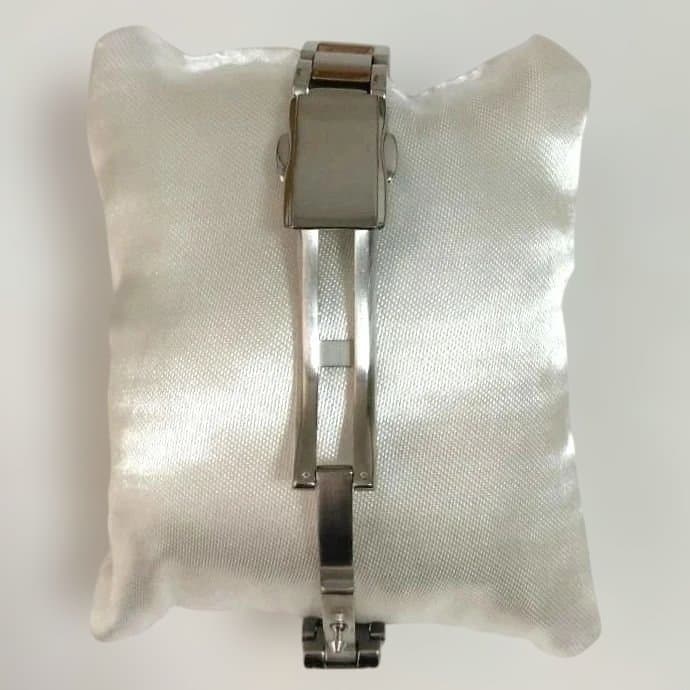 CITIZENシチズン xCクロスシー エコ・ドライブ電波時計 ハッピーフライト