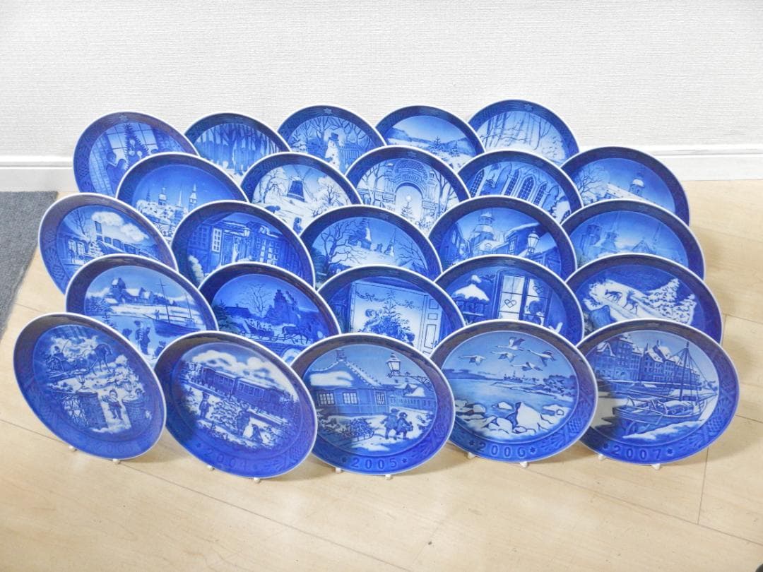 ロイヤルコペンハーゲン イヤープレート 1983年~2007年 計25枚セット