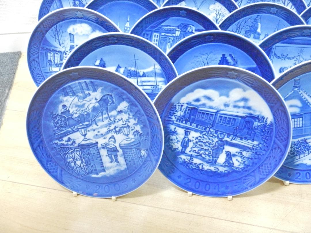 ロイヤルコペンハーゲン イヤープレート 1983年~2007年 計25枚セット