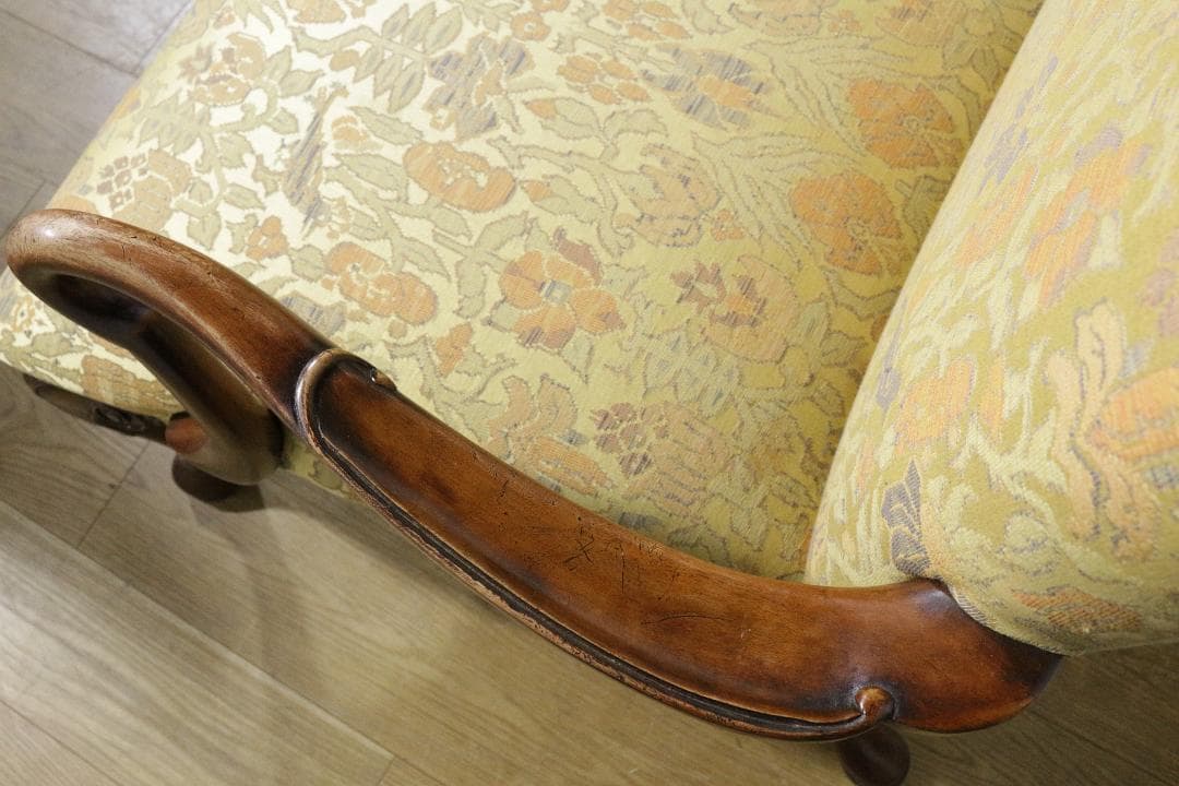 クラシック★アームチェア★ファブリック★ネコ脚★木製家具★