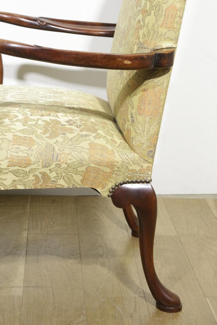 クラシック★アームチェア★ファブリック★ネコ脚★木製家具★