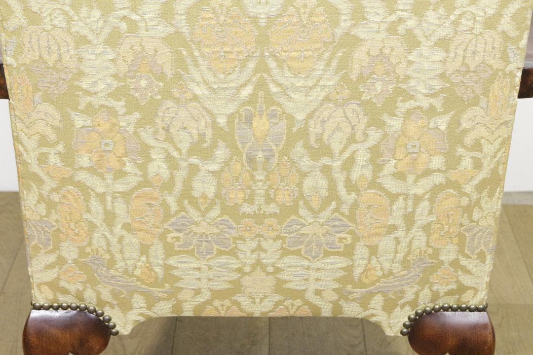 クラシック★アームチェア★ファブリック★ネコ脚★木製家具★