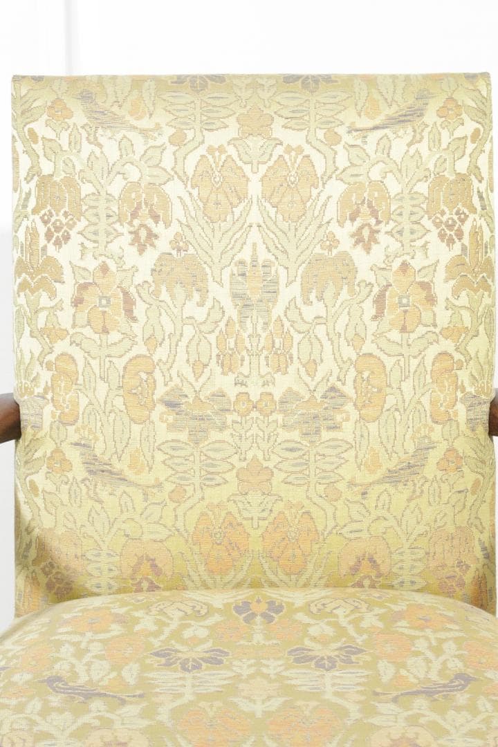 クラシック★アームチェア★ファブリック★ネコ脚★木製家具★