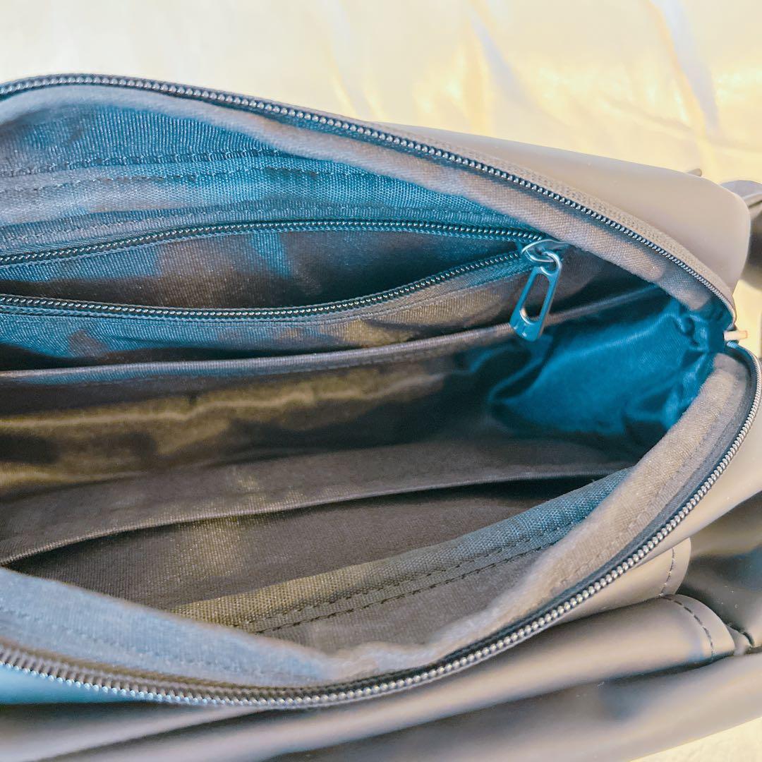 QUICKPACK クイックパック　ボディバッグ