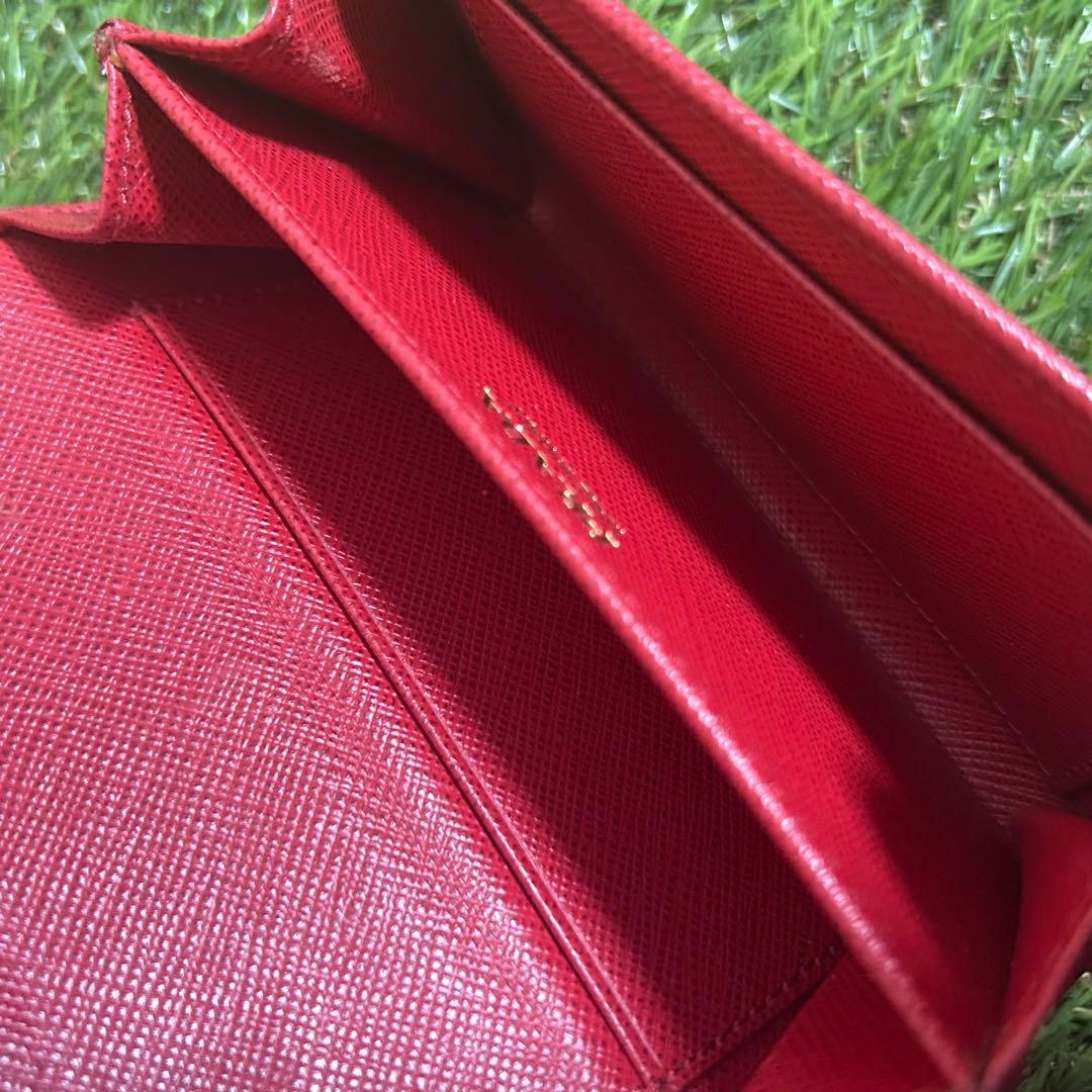 PRADA プラダ 財布 折り財布 チェーン