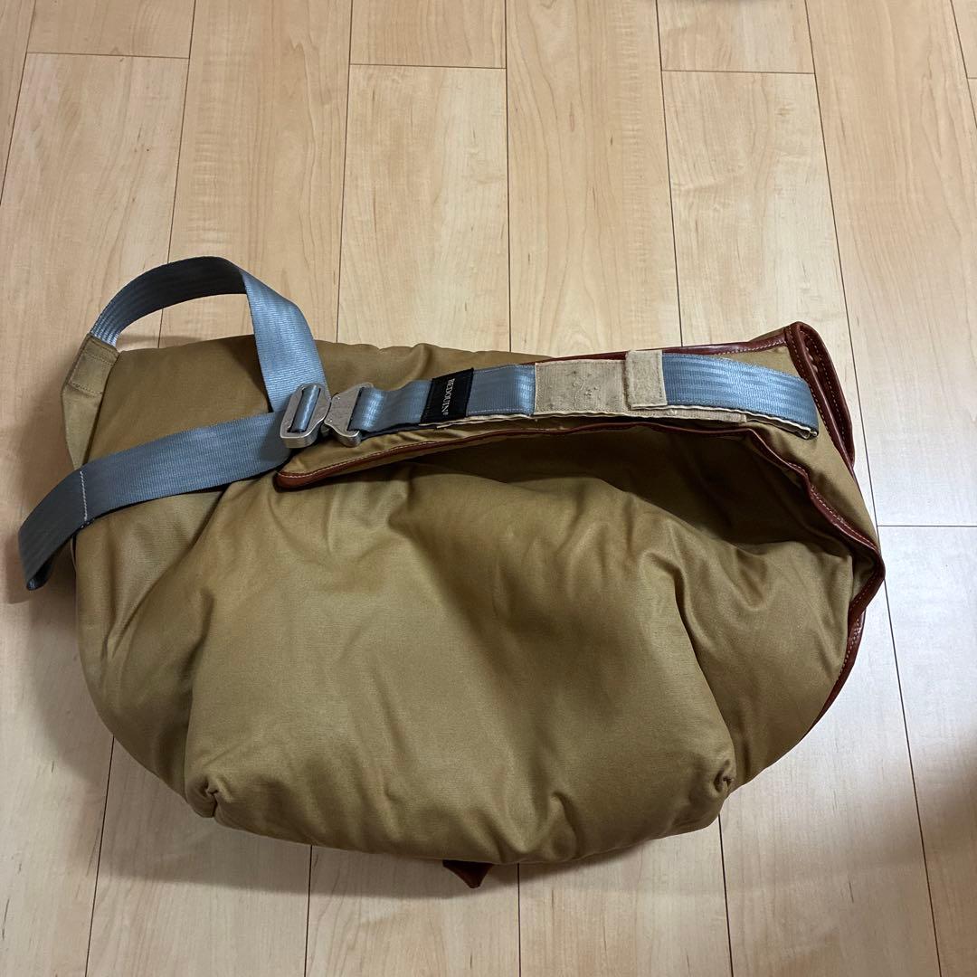 BEDOUIN メッセンジャーバッグ / BEAMS購入