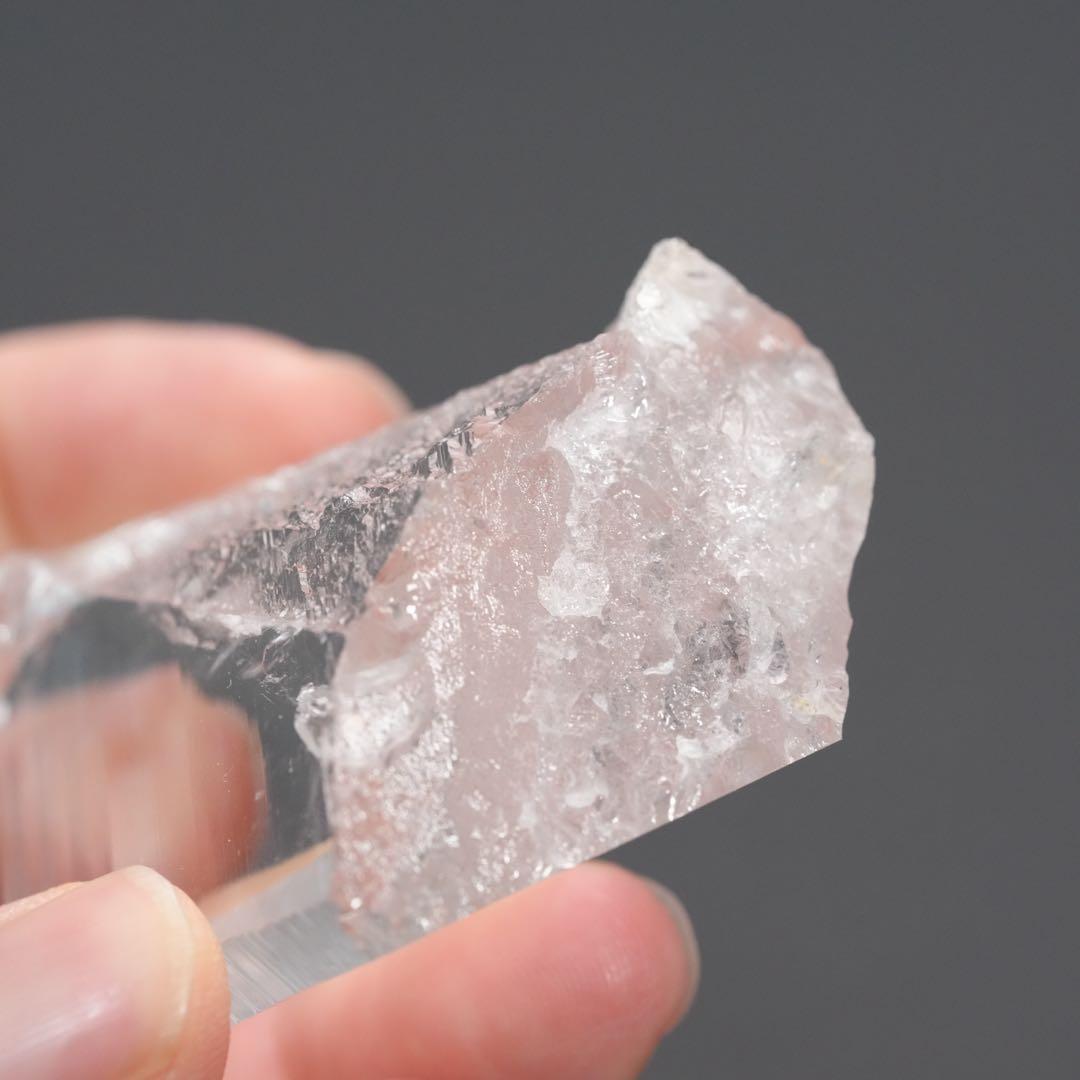 【抜群の透明感】【タビー】水晶 コロンビア産 68×36×24mm