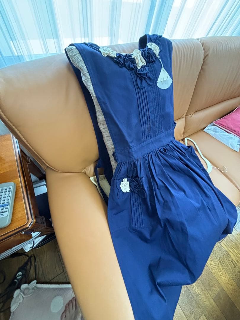 ネイビー　エプロン