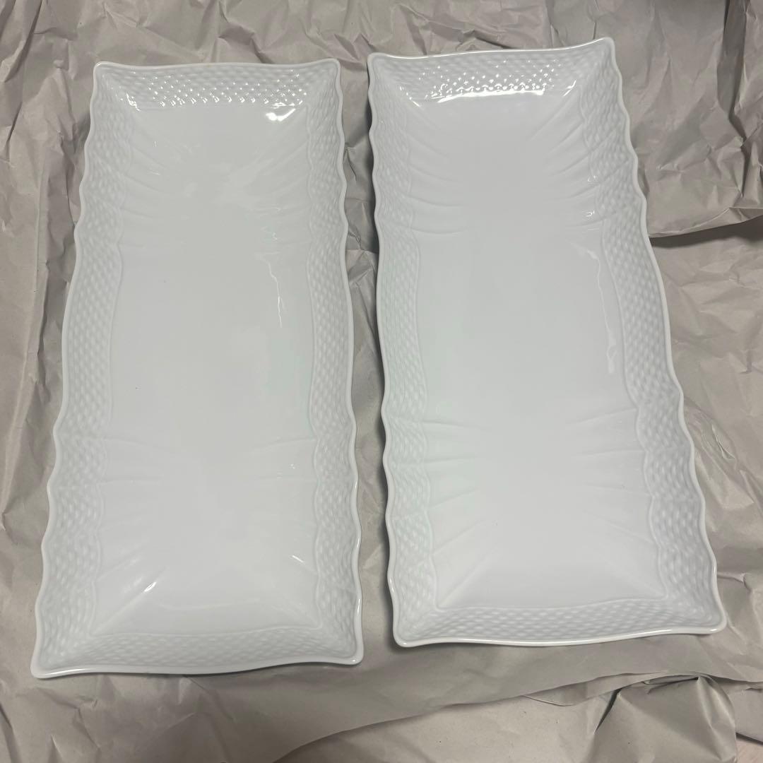 リチャードジノリ 長方形皿28㎝2枚•プレート26㎝2枚