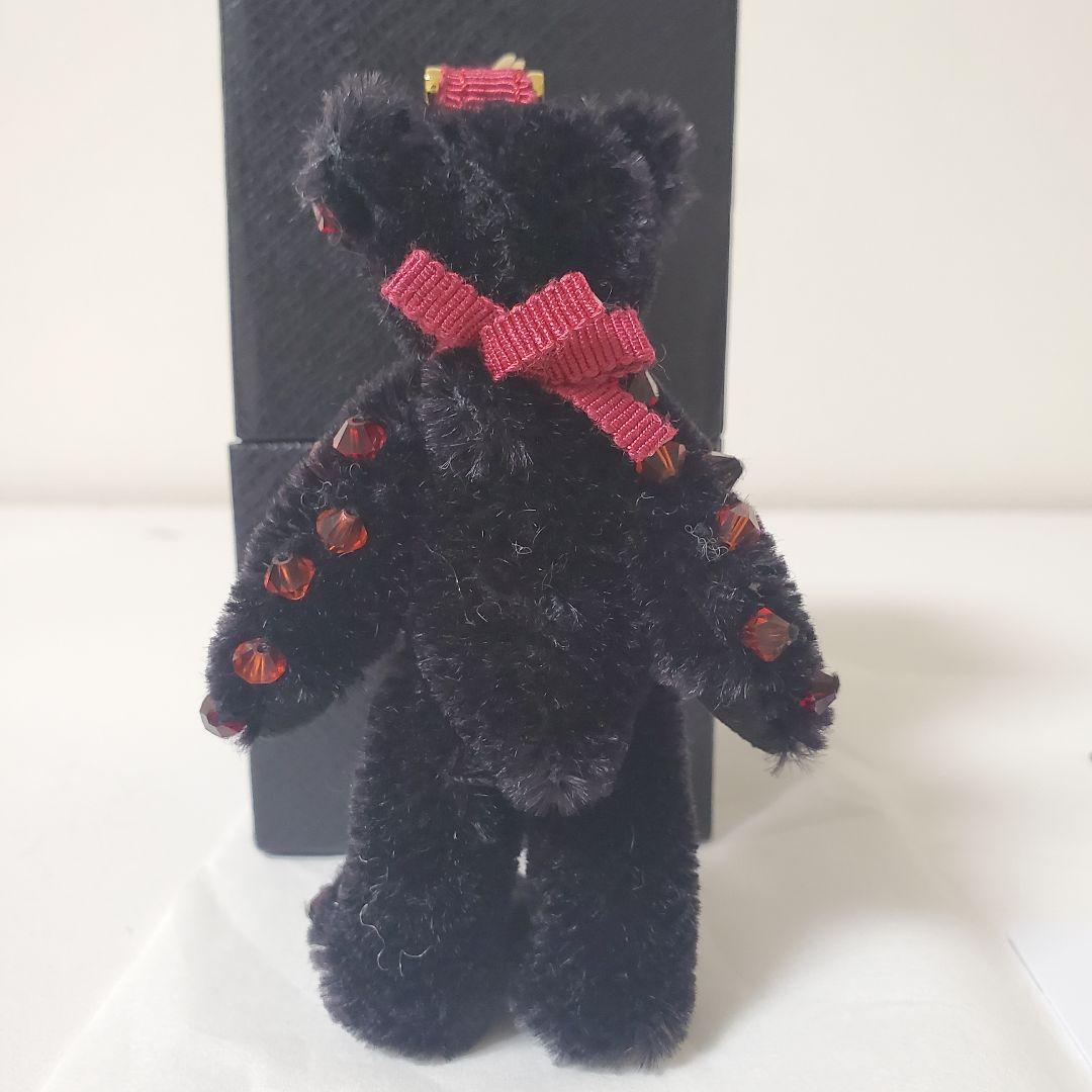 今*読様 PRADA クマ型キーホルダー ビーズ付き