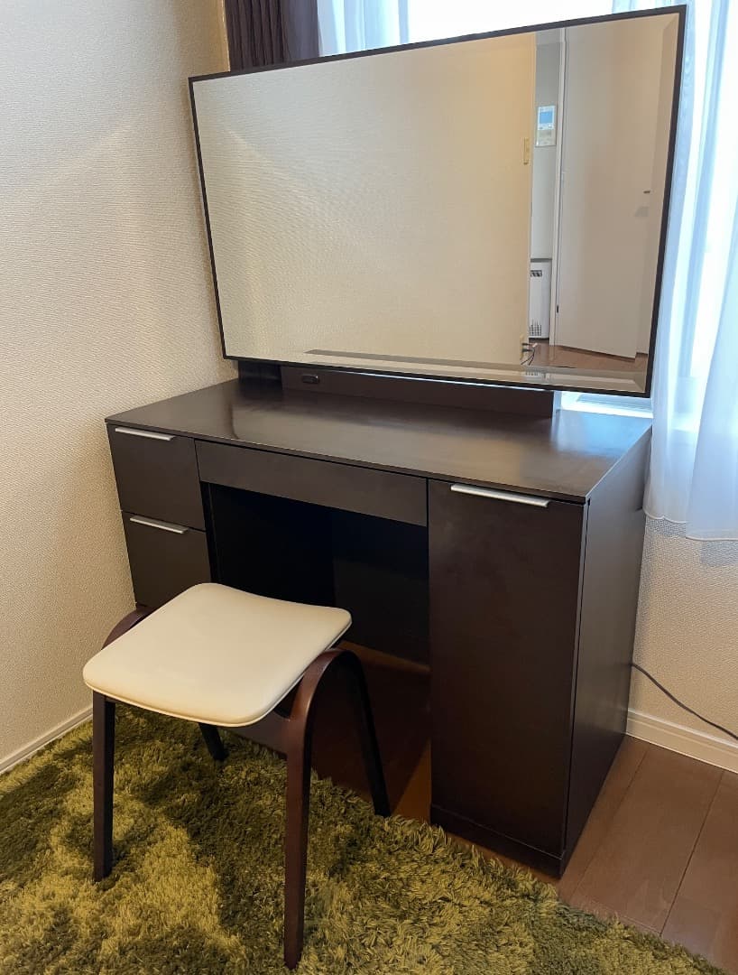 ドレッサー　ワイドミラー、大容量収納